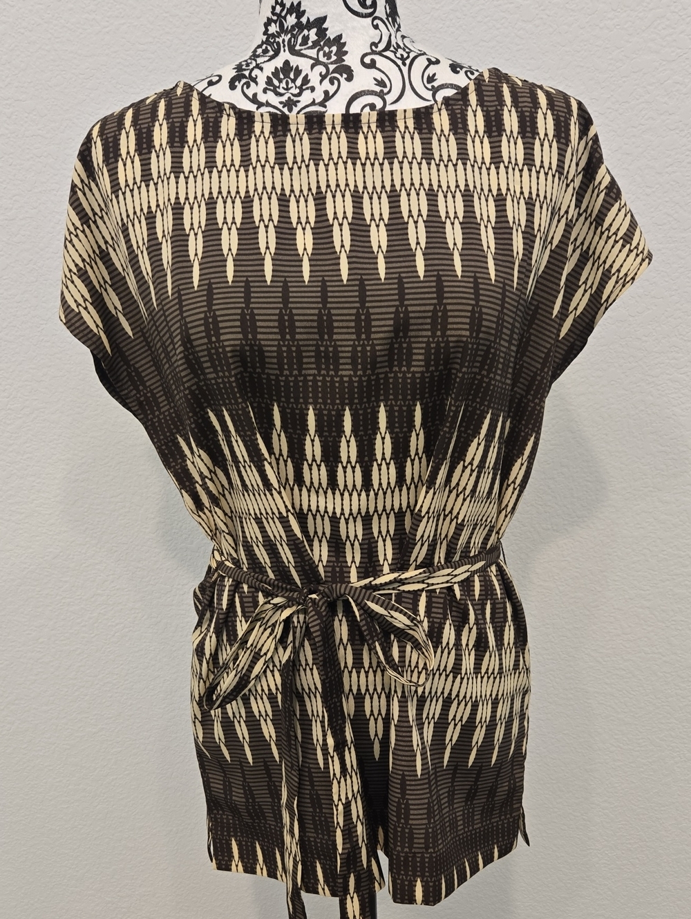 Banana Republic Black & Cream Printed Tie-Front Tunic